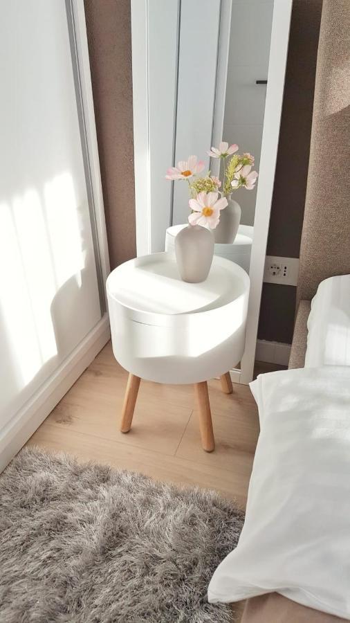 Elias Central Apartment - 2 Bedrooms & Free Parking Орадеа Екстериор снимка